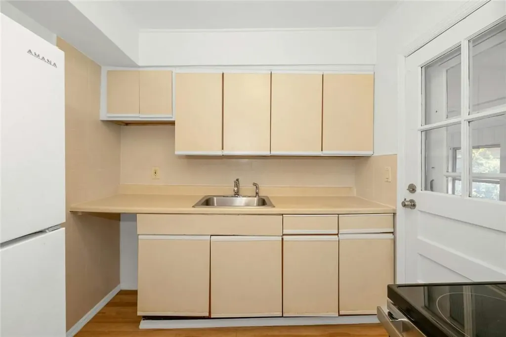 341 Helena Avenue Yonkers NY 10710