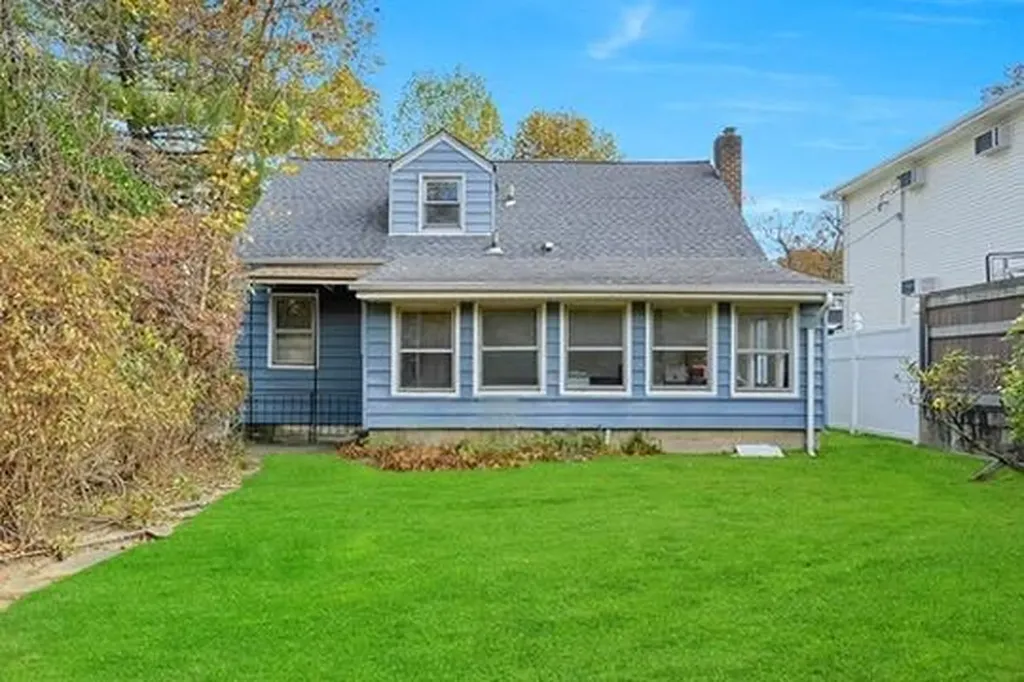 341 Helena Avenue Yonkers NY 10710