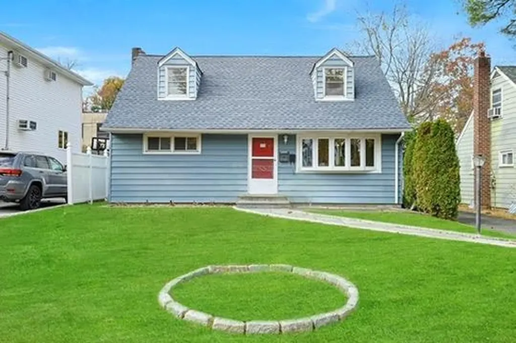 341 Helena Avenue Yonkers NY 10710