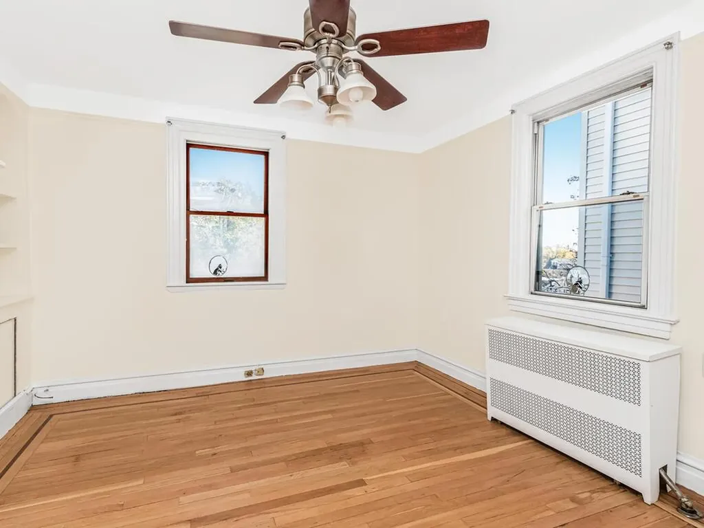 6128 Spencer Avenue Bronx NY 10471