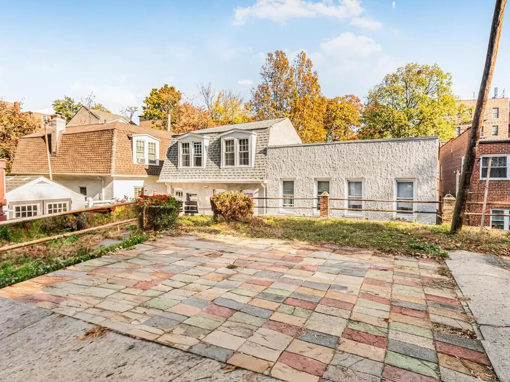 6128 Spencer Avenue Bronx NY 10471
