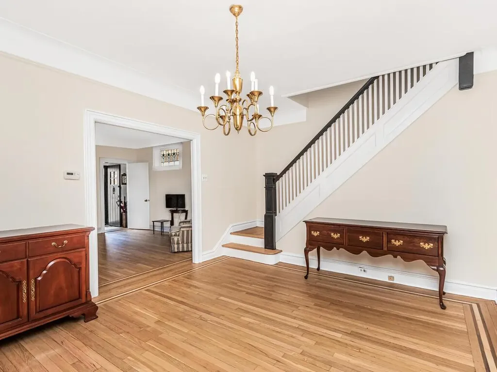 6128 Spencer Avenue Bronx NY 10471