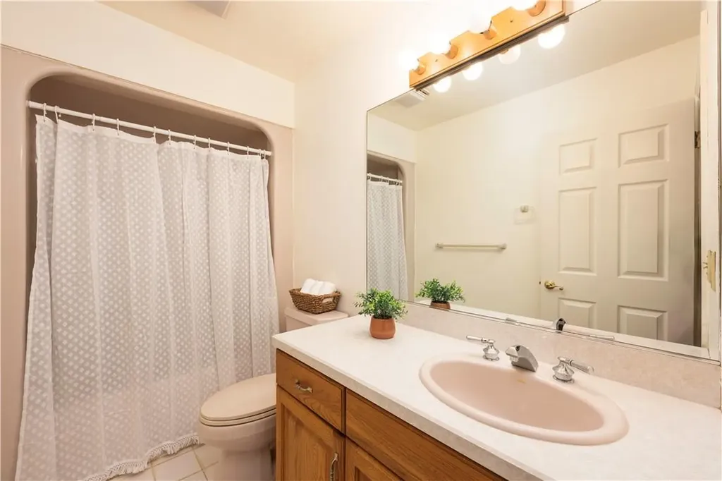 10 Stacey Lane Mahopac NY 10541