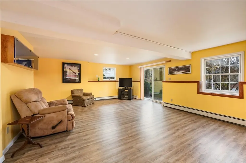 10 Stacey Lane Mahopac NY 10541