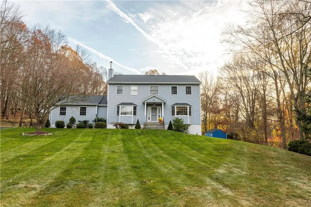 10 Stacey Lane Mahopac NY 10541