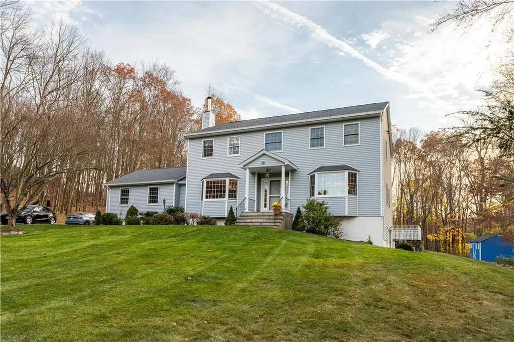 10 Stacey Lane Mahopac NY 10541