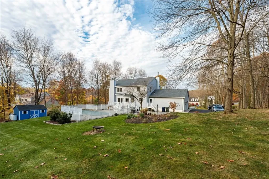 10 Stacey Lane Mahopac NY 10541