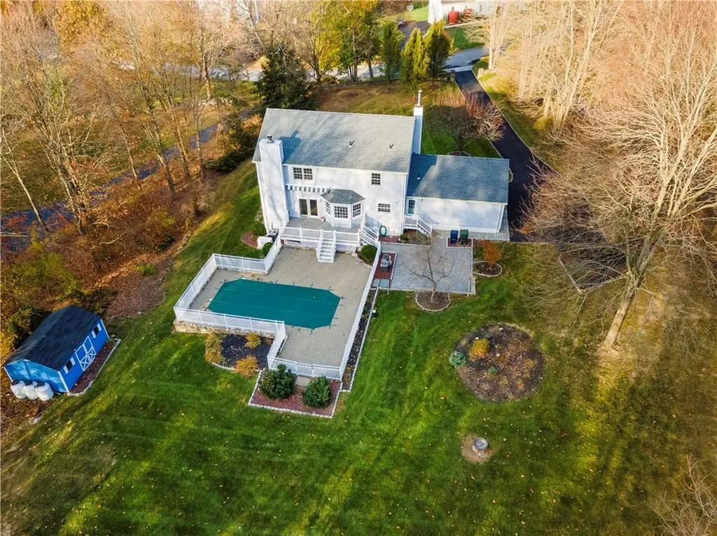 10 Stacey Lane Mahopac NY 10541