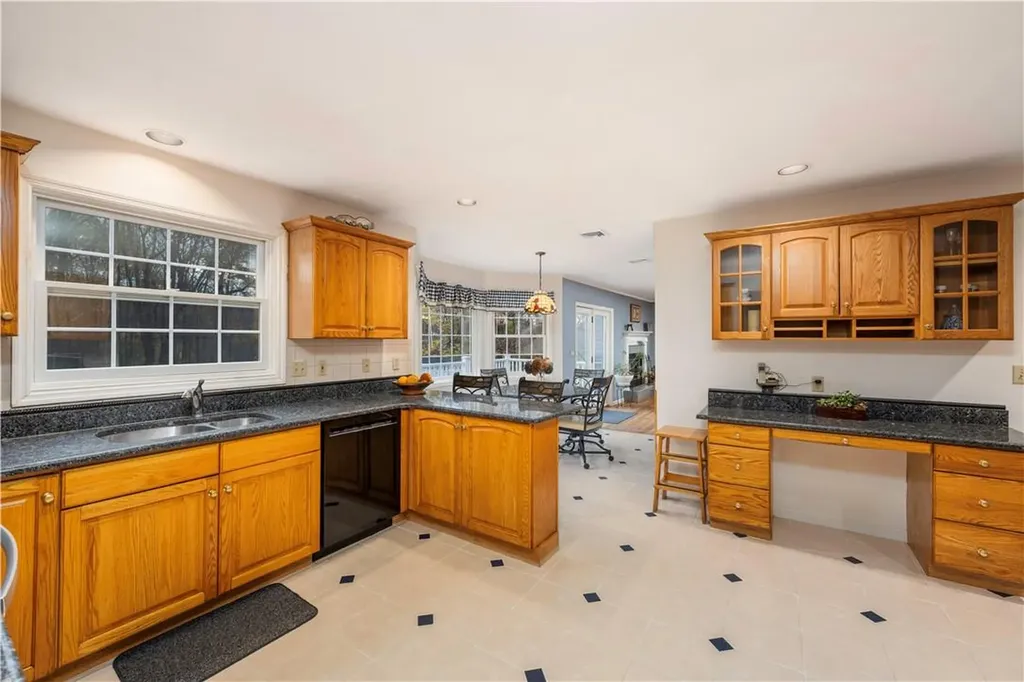 10 Stacey Lane Mahopac NY 10541