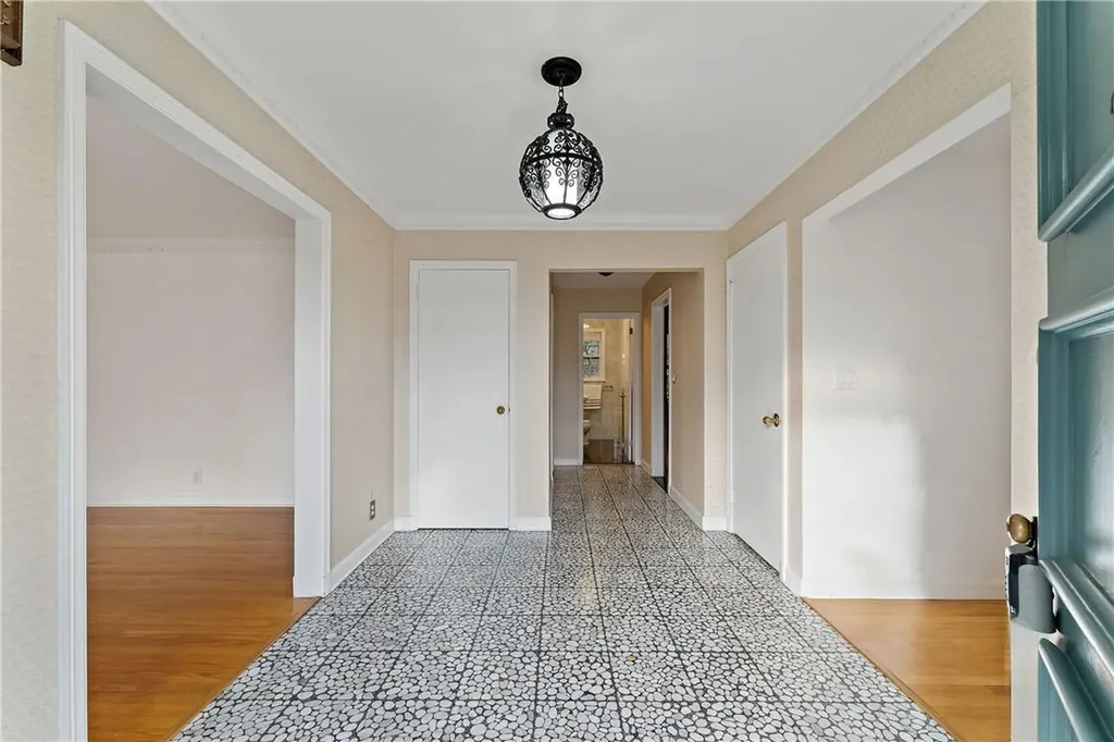 51 Ogden Road Scarsdale NY 10583