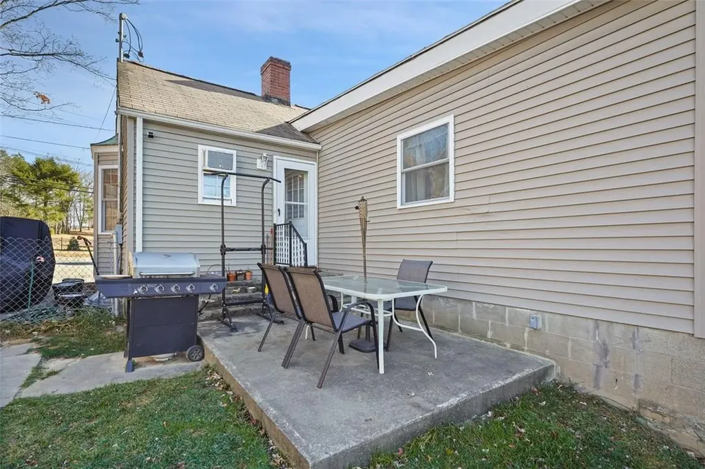 903 Jackson Avenue New Windsor NY 12553
