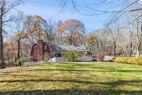 34 Siscowit Road Pound Ridge NY 10576