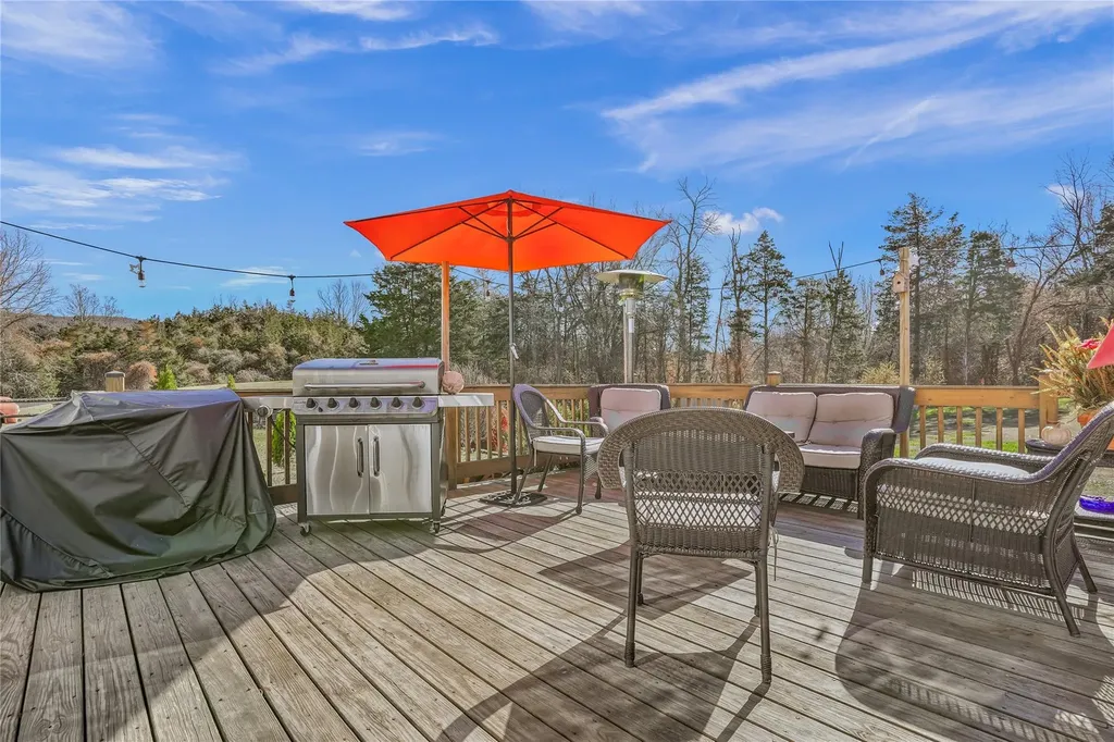 8 Benson Lane Dover Plains NY 12522
