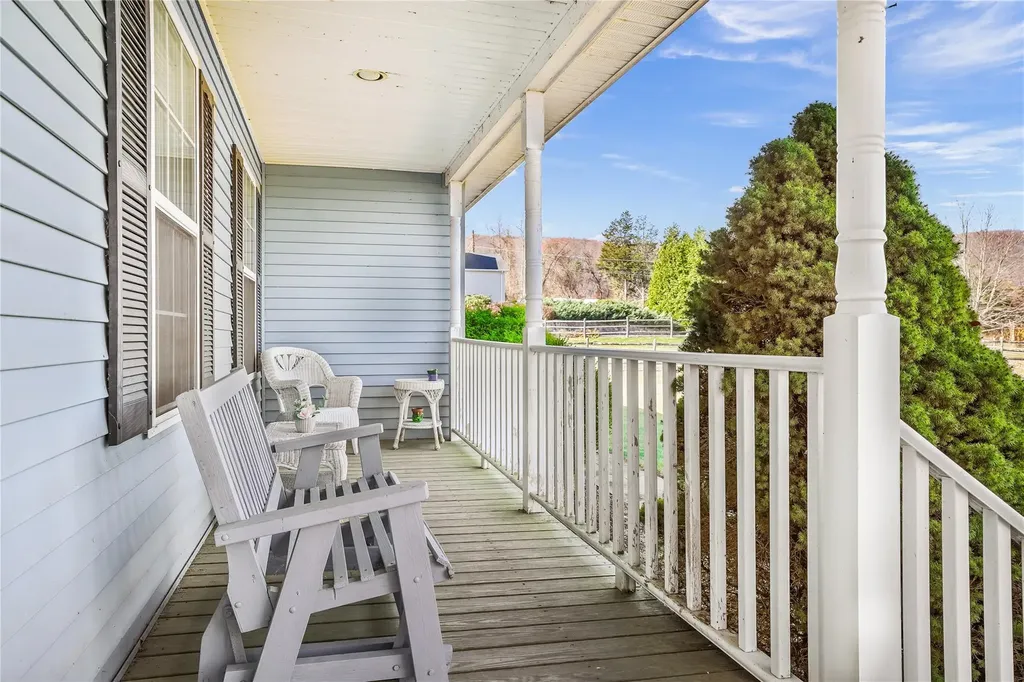 8 Benson Lane Dover Plains NY 12522