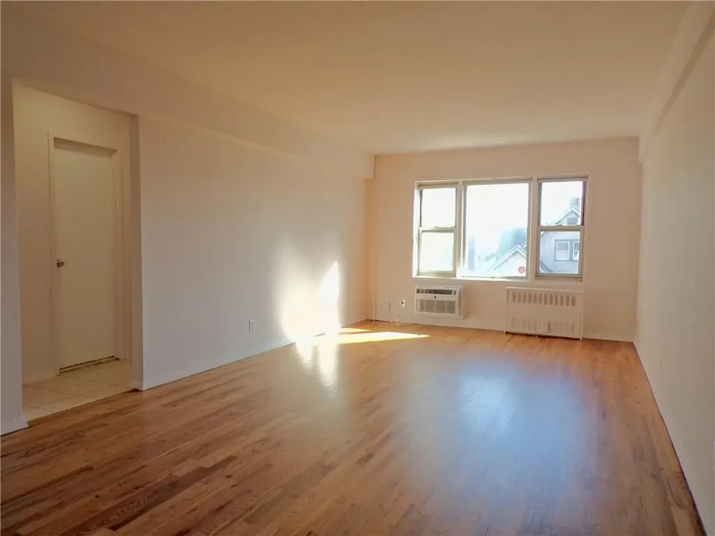415 Gramatan Avenue Mount Vernon NY 10552