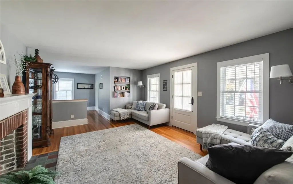 25 Schoolhouse Lane Poughkeepsie NY 12603