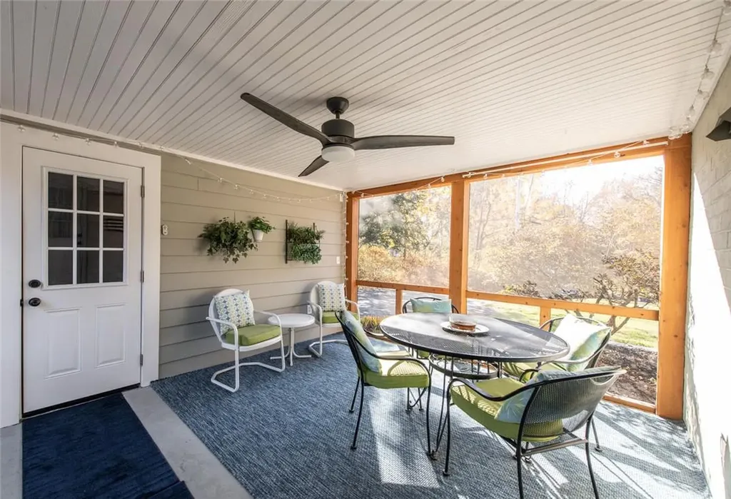 25 Schoolhouse Lane Poughkeepsie NY 12603
