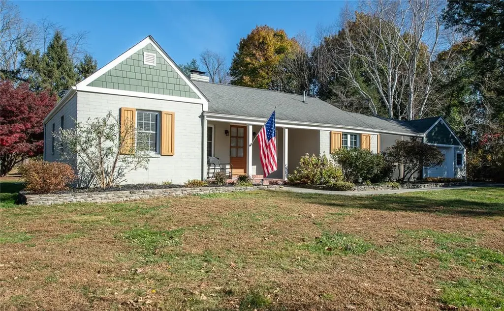 25 Schoolhouse Lane Poughkeepsie NY 12603