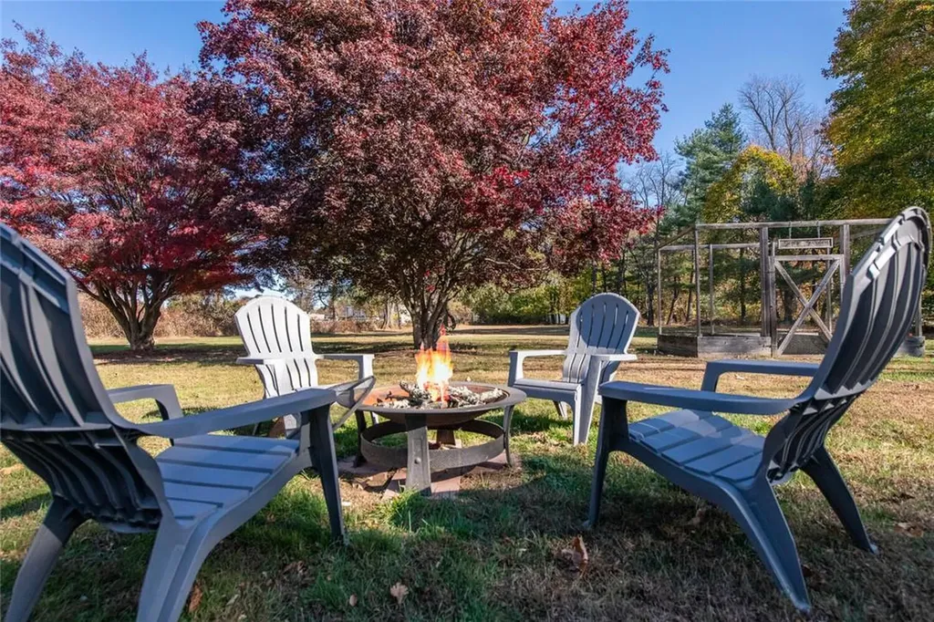 25 Schoolhouse Lane Poughkeepsie NY 12603