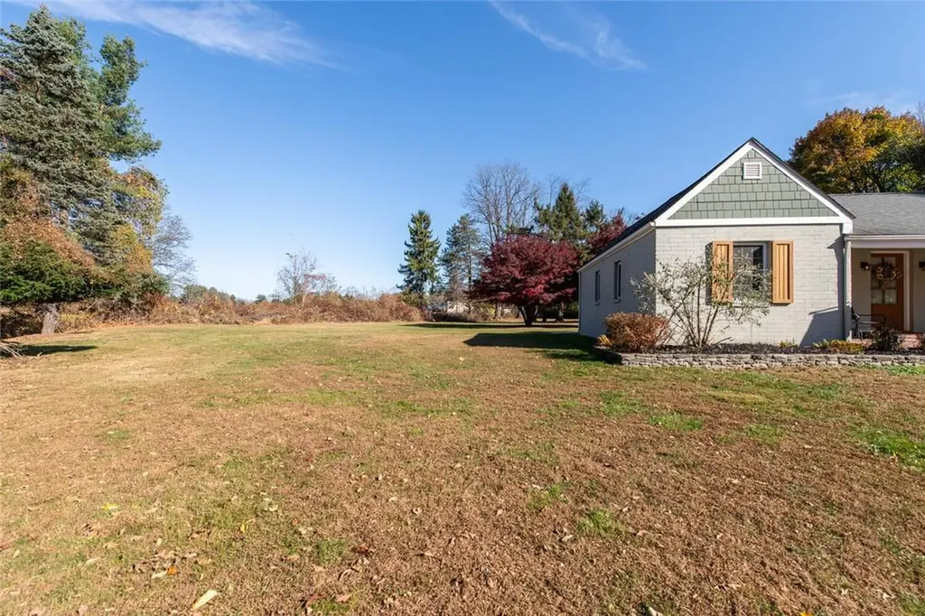25 Schoolhouse Lane Poughkeepsie NY 12603