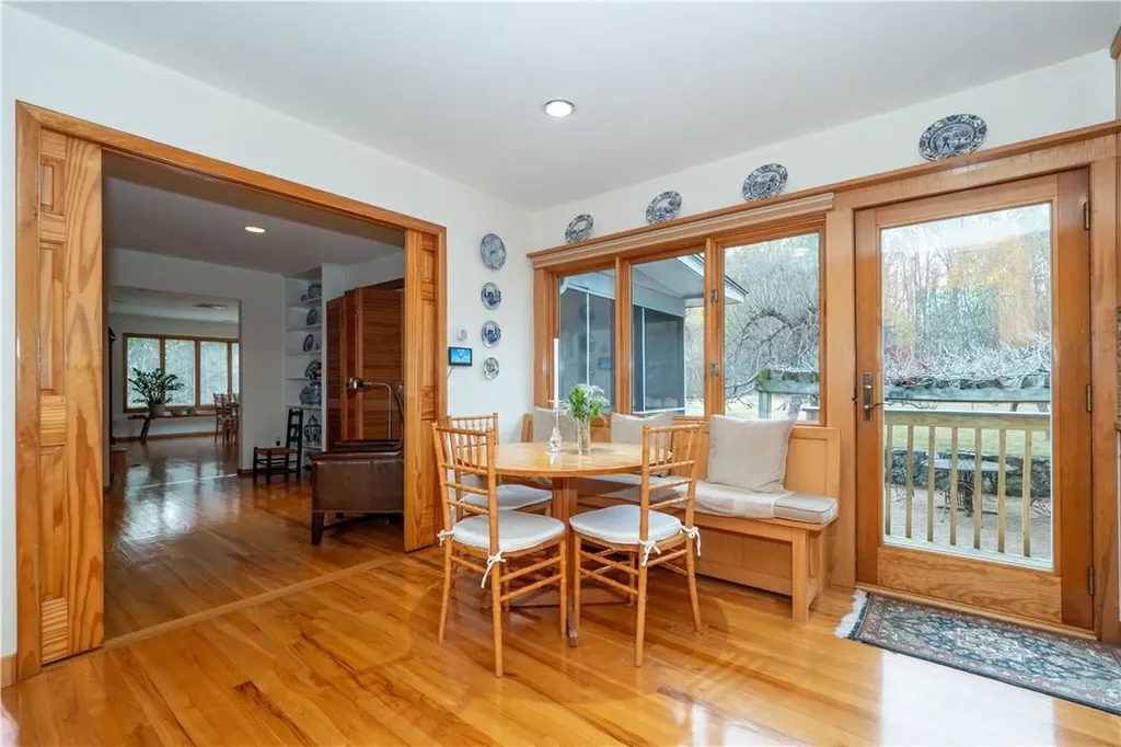 15 Lynn Road Poughkeepsie NY 12603