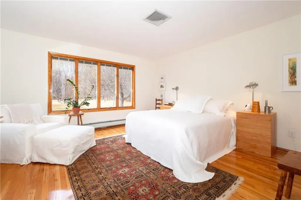 15 Lynn Road Poughkeepsie NY 12603