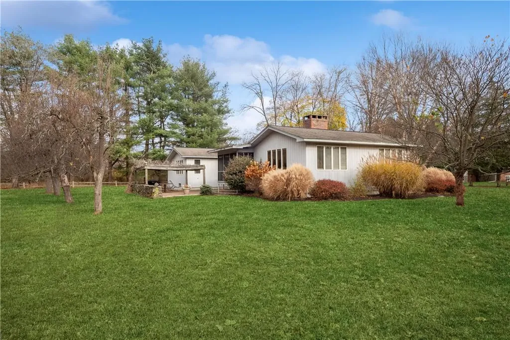 15 Lynn Road Poughkeepsie NY 12603
