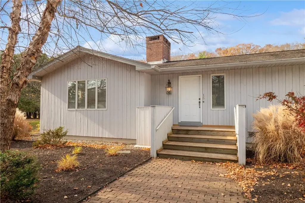 15 Lynn Road Poughkeepsie NY 12603