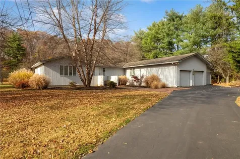 15 Lynn Road Poughkeepsie NY 12603
