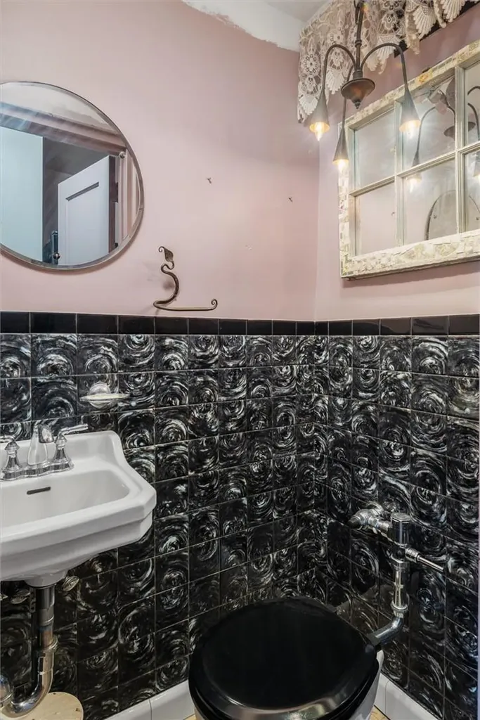 4228 196th Street Flushing NY 11358