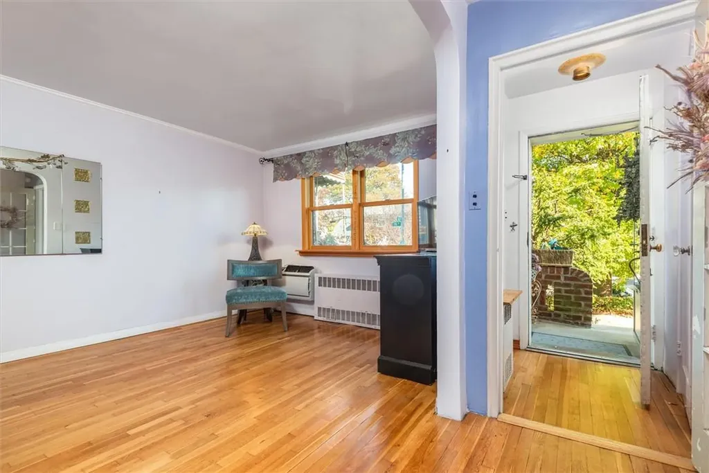4228 196th Street Flushing NY 11358