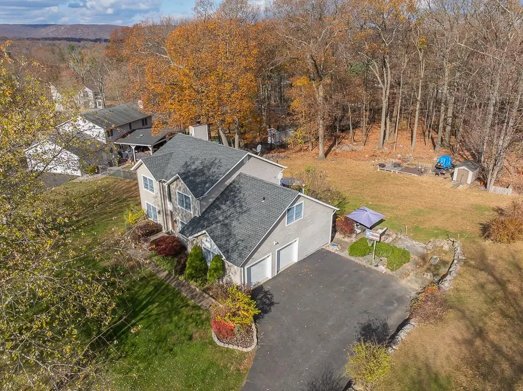2 Lori Court Spring Valley NY 10977