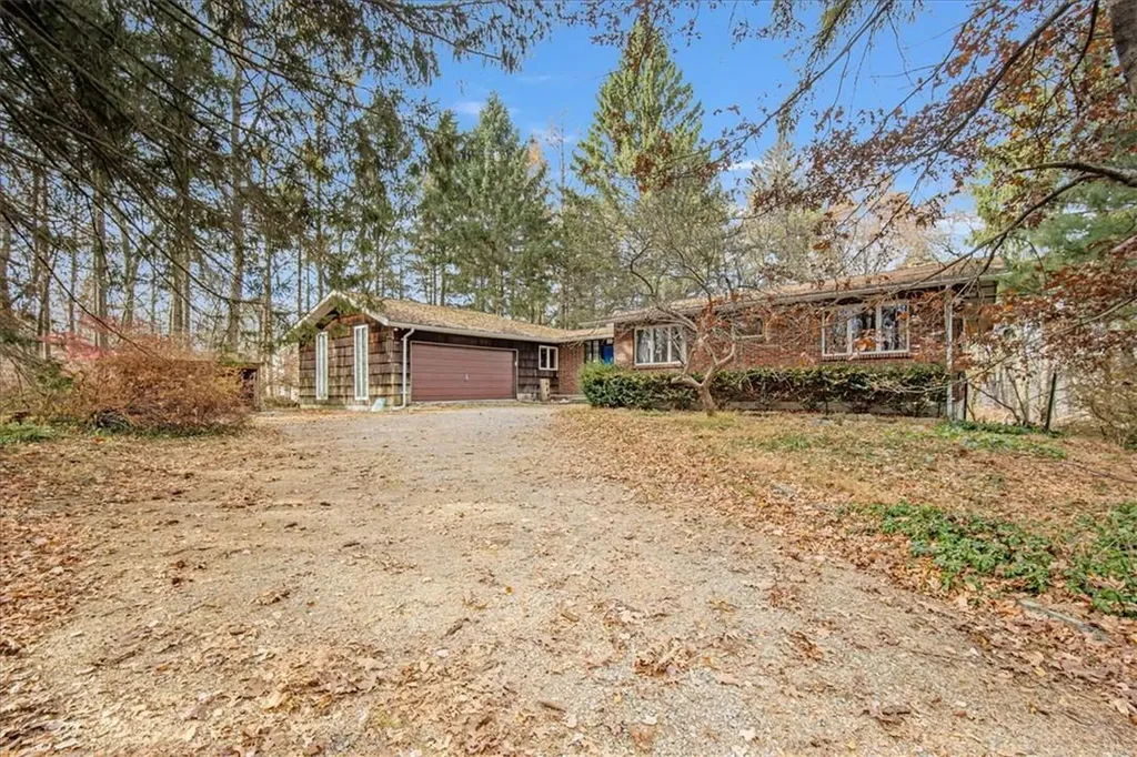 461 E Mountain Road S Cold Spring NY 10516