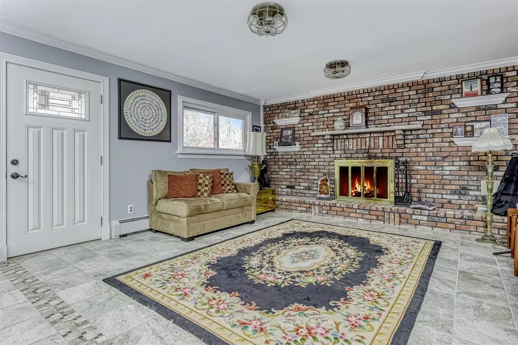 23 Landau Lane Spring Valley NY 10977