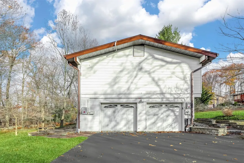 23 Landau Lane Spring Valley NY 10977