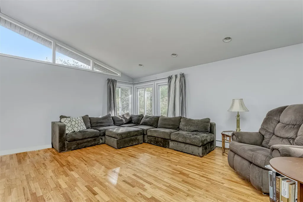23 Landau Lane Spring Valley NY 10977