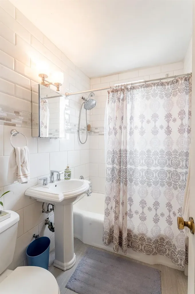 5614 Netherland Avenue Bronx NY 10471