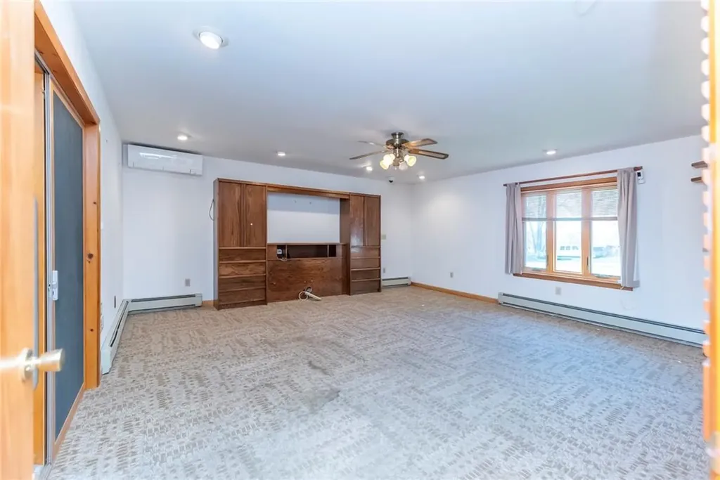 2084 Route 32 Saugerties NY 12477