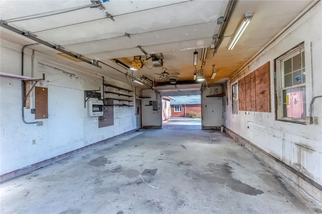 2084 Route 32 Saugerties NY 12477