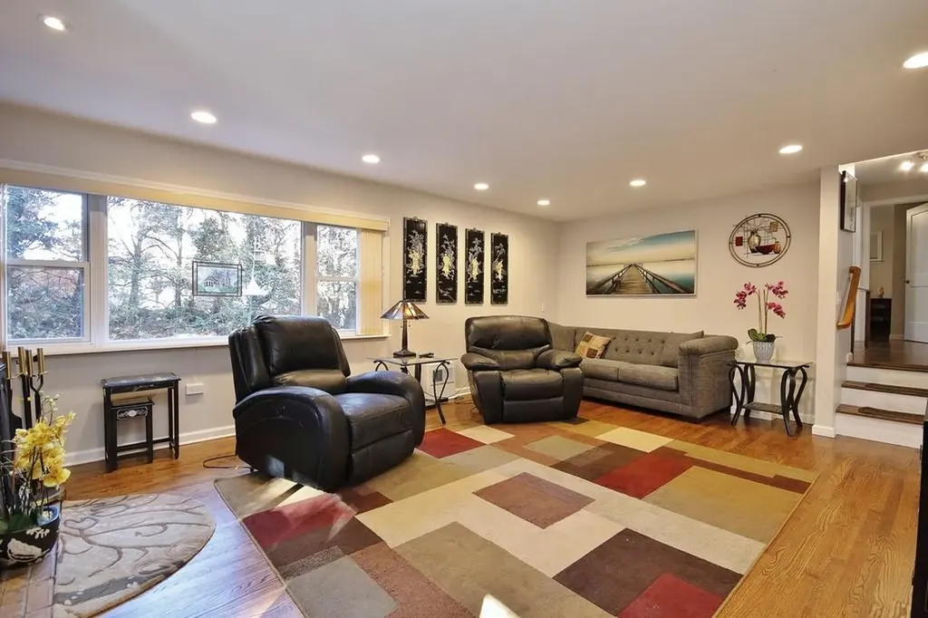 40 Mckinley Avenue Valhalla NY 10595