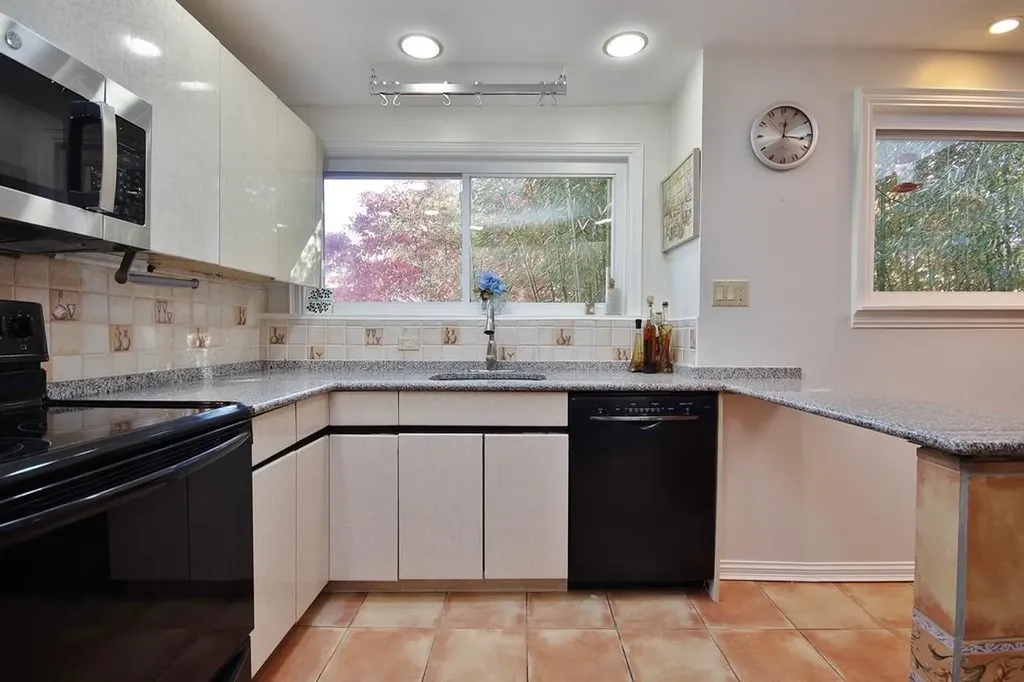 40 Mckinley Avenue Valhalla NY 10595