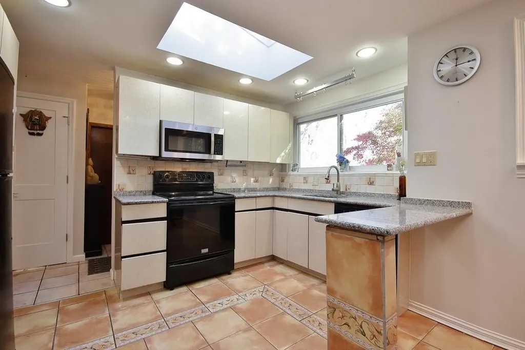40 Mckinley Avenue Valhalla NY 10595