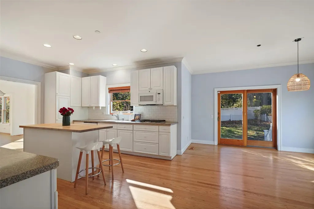 147 Montgomery Circle New Rochelle NY 10804