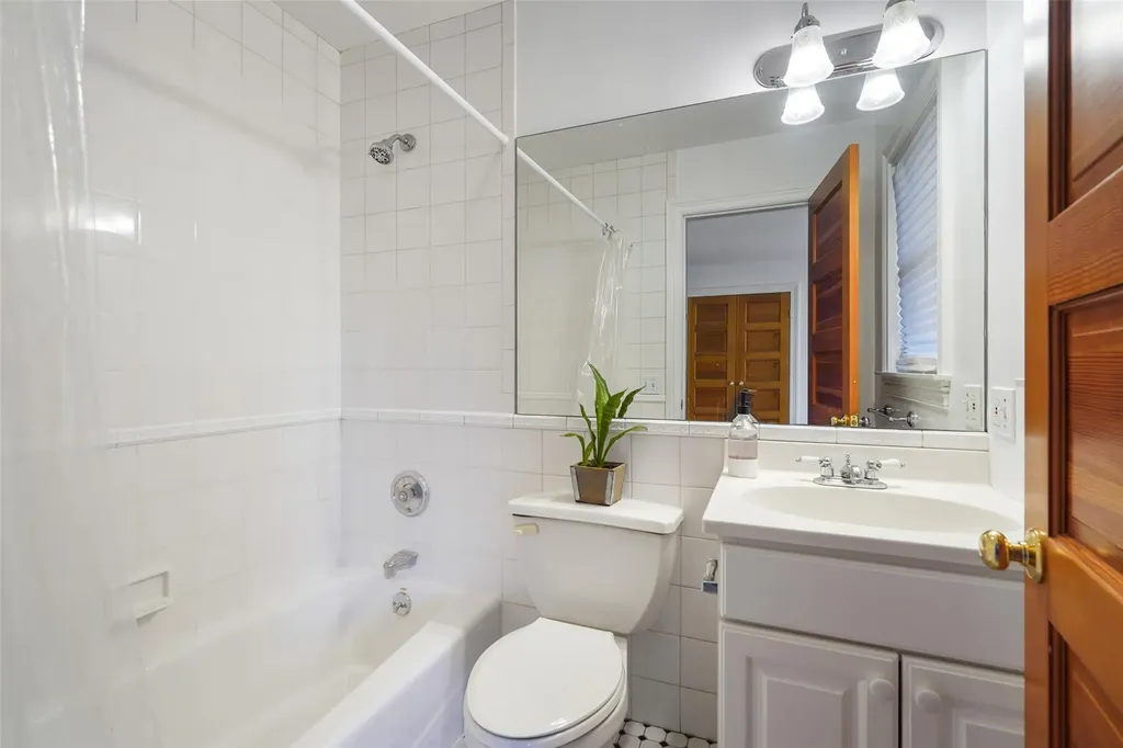 147 Montgomery Circle New Rochelle NY 10804