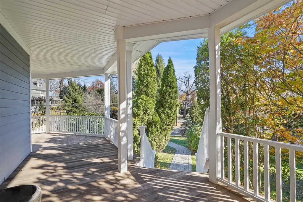 147 Montgomery Circle New Rochelle NY 10804