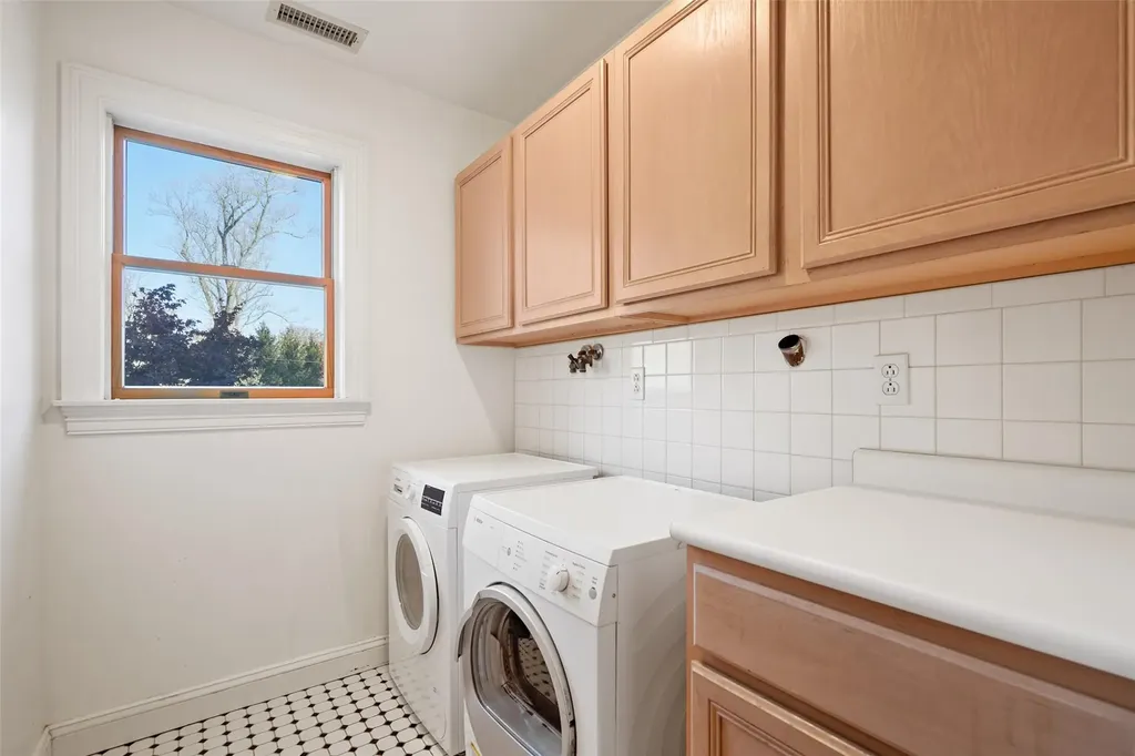 147 Montgomery Circle New Rochelle NY 10804