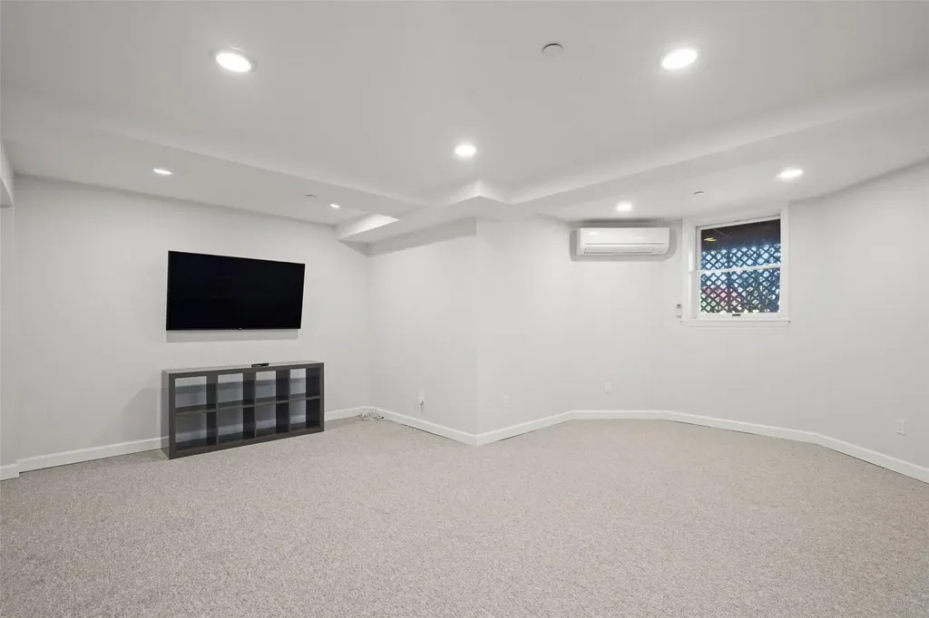 147 Montgomery Circle New Rochelle NY 10804
