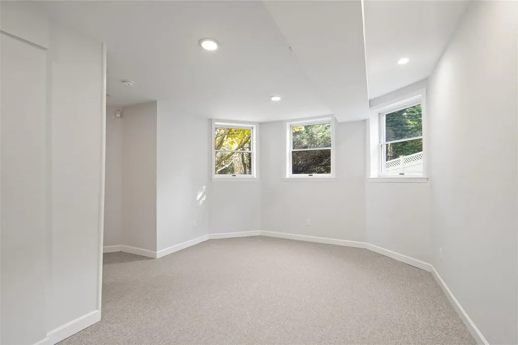 147 Montgomery Circle New Rochelle NY 10804