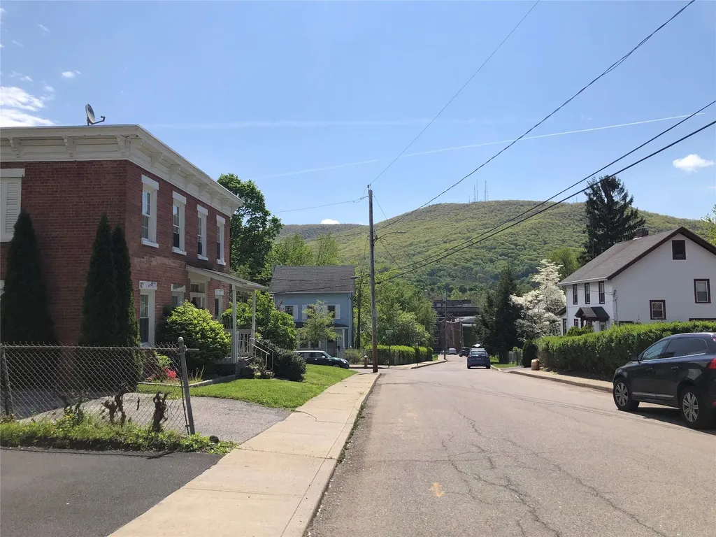 12 Davis Street Beacon NY 12508