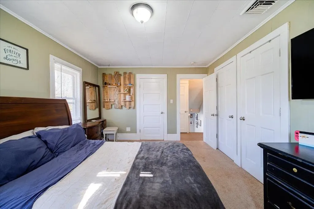 11 Ridge Avenue Walden NY 12586